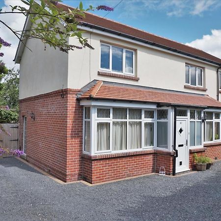 Grange Croft Villa Ben Rhydding Ngoại thất bức ảnh