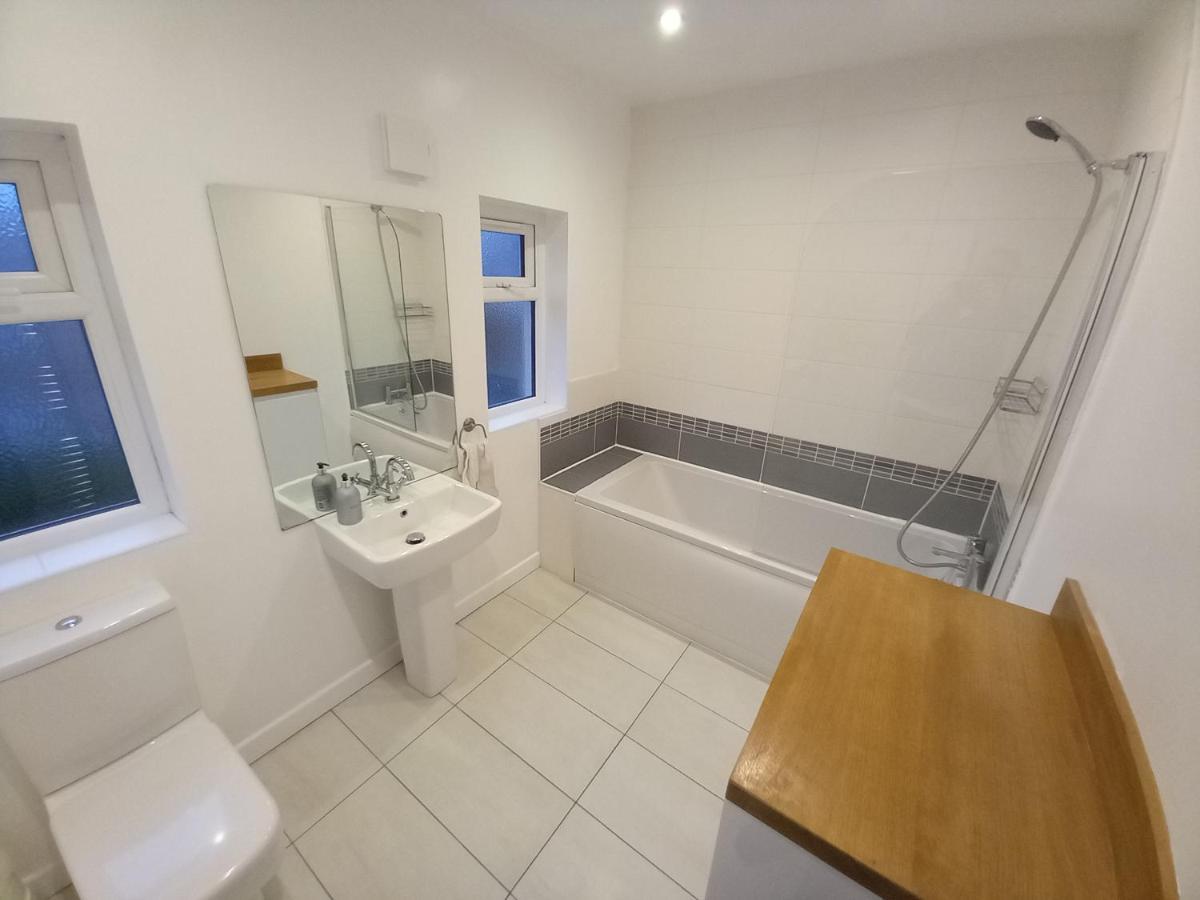 Grange Croft Villa Ben Rhydding Ngoại thất bức ảnh